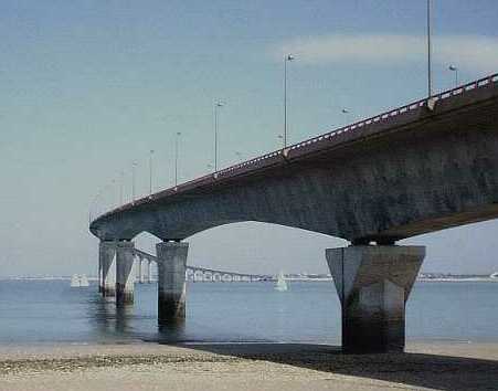 Le pont de l'�le de R�